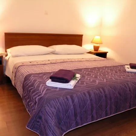 Aurelius - Relaxing With Gorgeous View Τρογκίρ