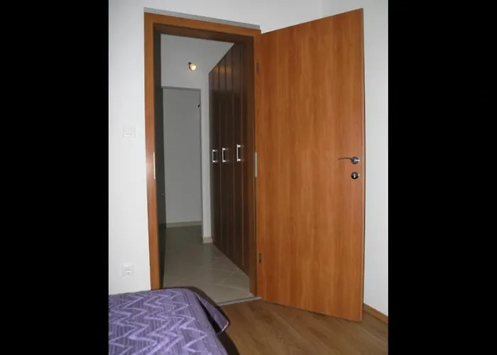 Daire Aurelius - Relaxing With Gorgeous View